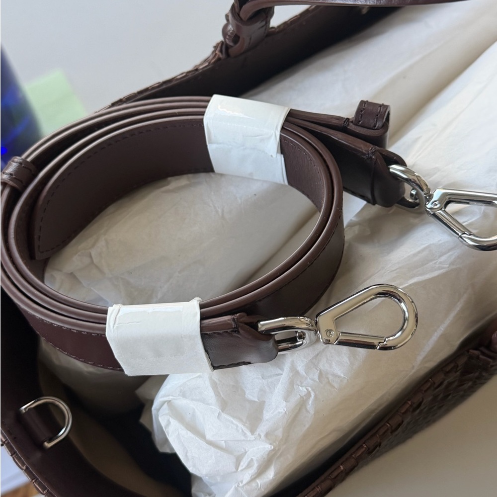 Brown Woven Leather Tote Bag - Picture 5 of 6